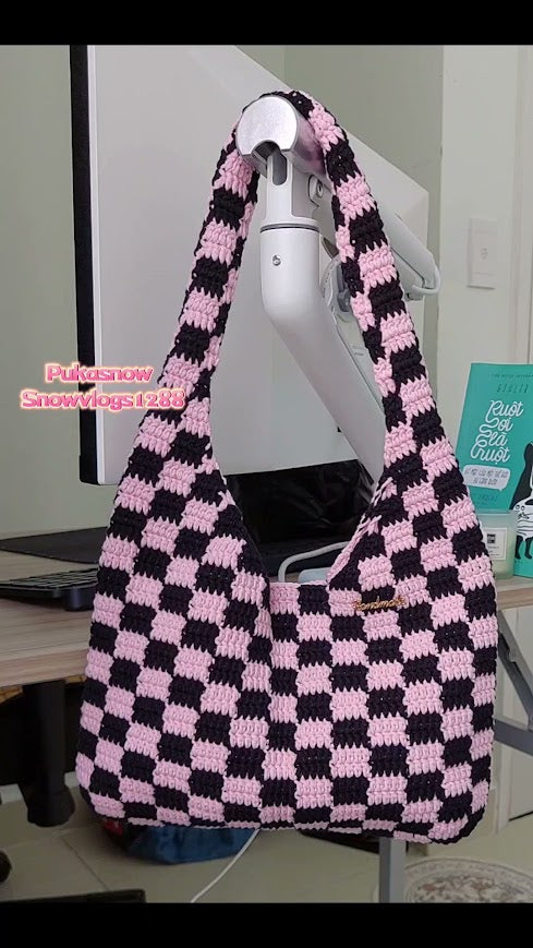 🩷Checkered Crochet Tote🩷