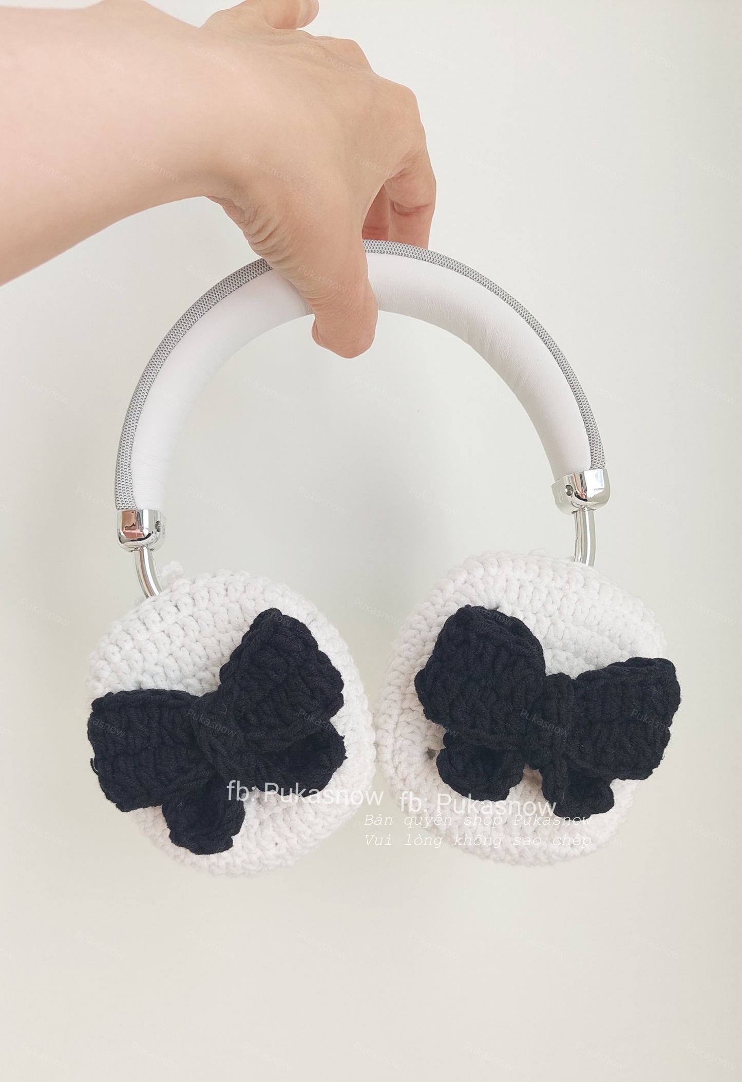 Adorable bow design headphone cover for AirPods Max, Sony, or other models